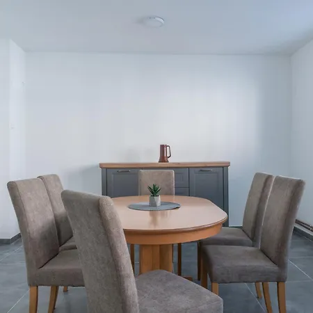 Gerardus Apartment *